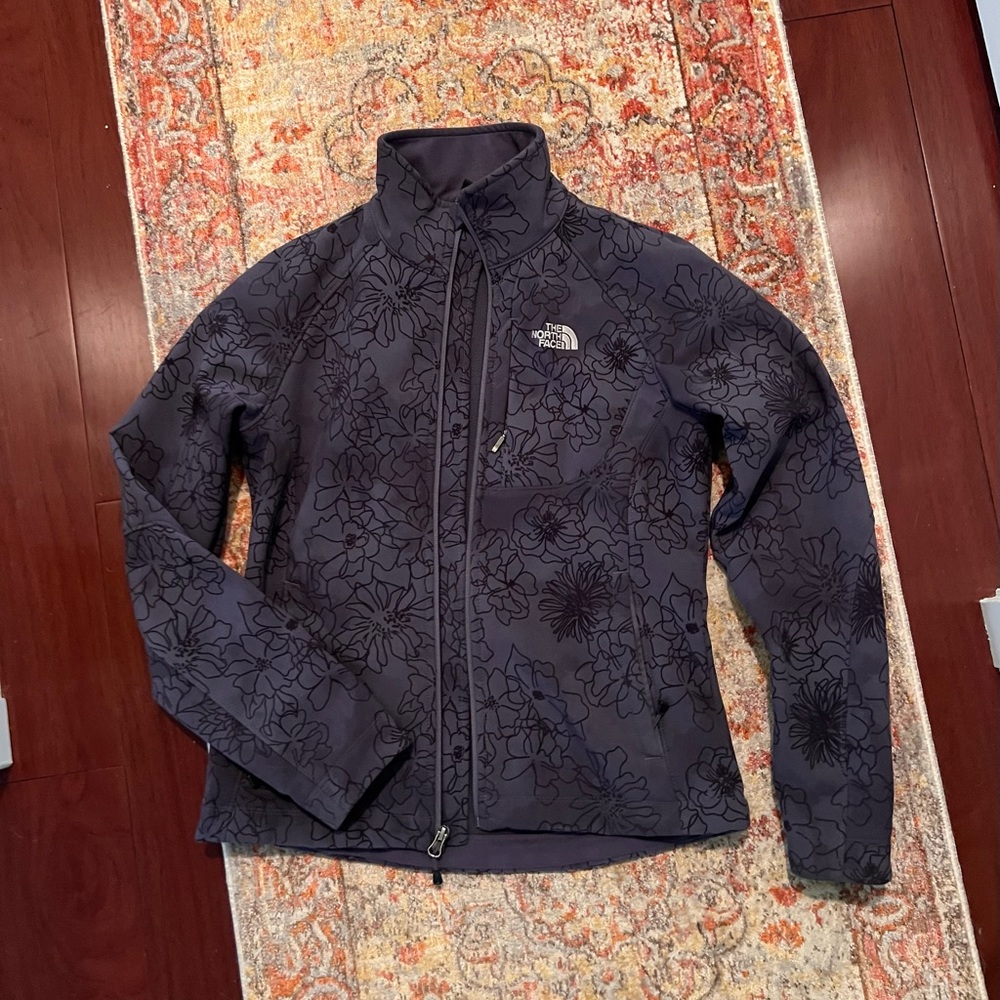 SPRING ALERT! The North Face Women's Black Floral Jacket
